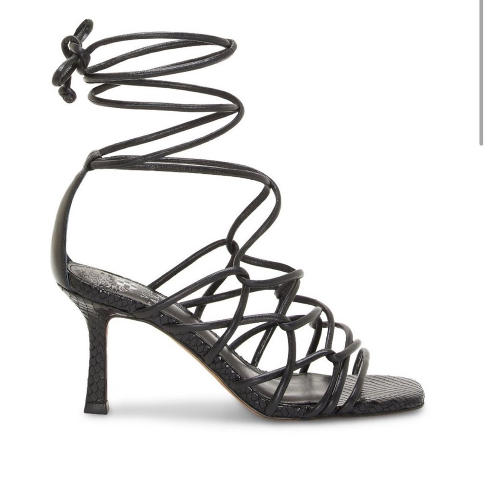 Vince Camuto Black Heels Elegant Design